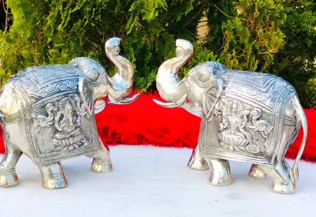 Elephant Idols 